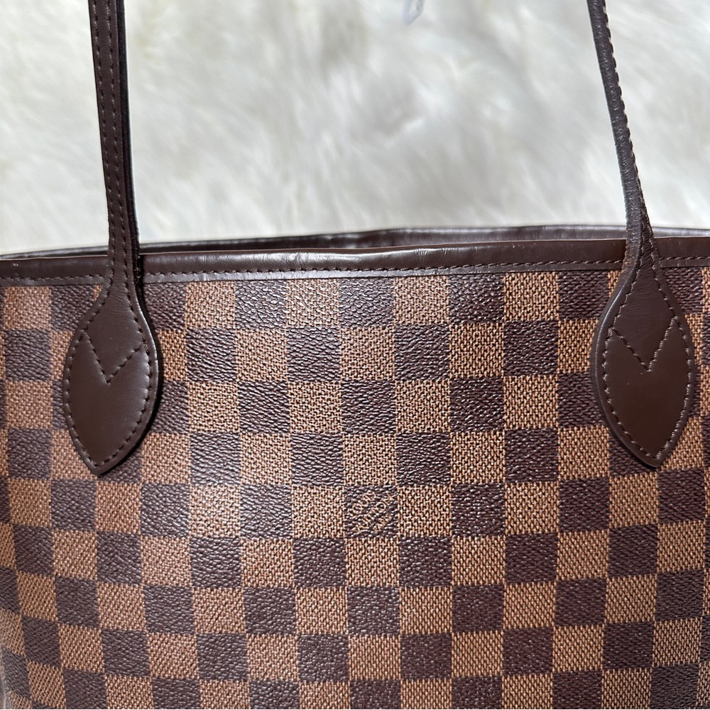 Louis Vuitton DE Neverfull MM Cherry Tote - Picture 9 of 16